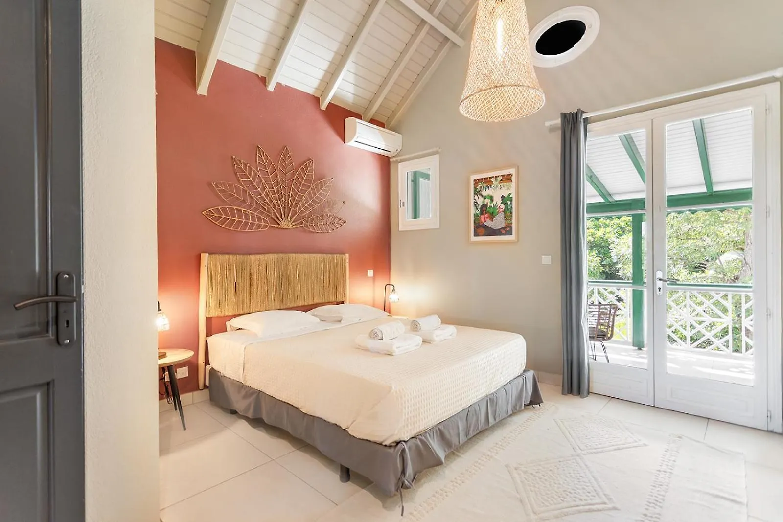 Maison Gama, 2 Bdr With Pool! Quarter of Orleans Holiday home